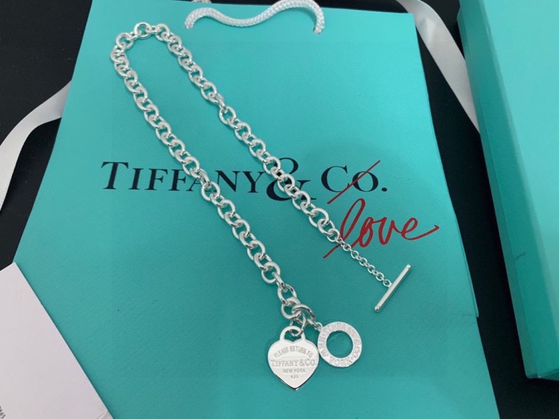 T*f*ny necklaces